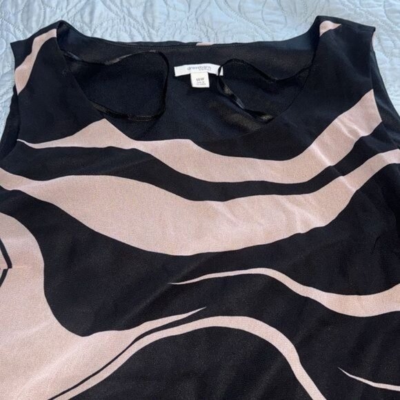 Dressbarn Woman 16W Black & Pink Abstract Sleeveless Top - Picture 4 of 10